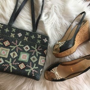 Last price! Boutique Hand Beaded Floral Shoulder Bag